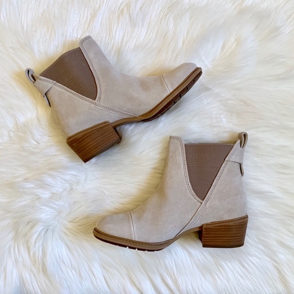 Timberland Sutherlin Bay Slouch Chelsea Boots - Picture 6 of 8